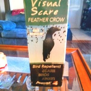 BRAND NEW IN ORIGINAL BOX.VISUAL SCARE FEATURES CROW